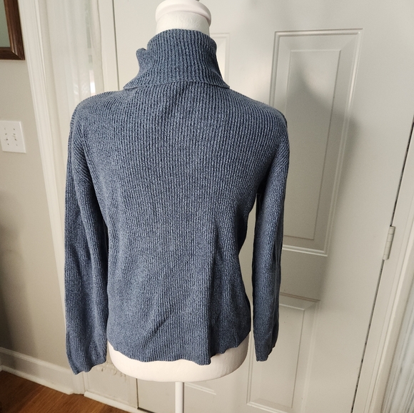 Liz Claiborne Liz Sport Blue Turtleneck Sweater  Size Medium - Picture 4 of 5